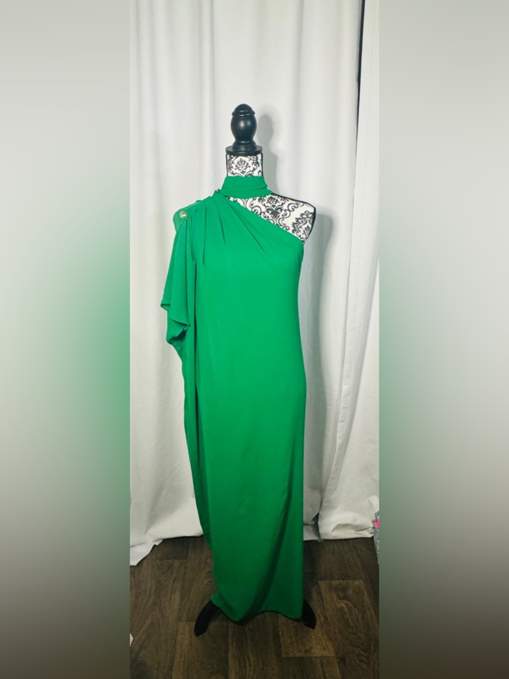 SHEIN Emerald One-Shoulder Maxi Dress